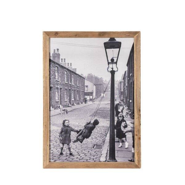 Quadro cornice assi grezze, bimbi altalena 70X100